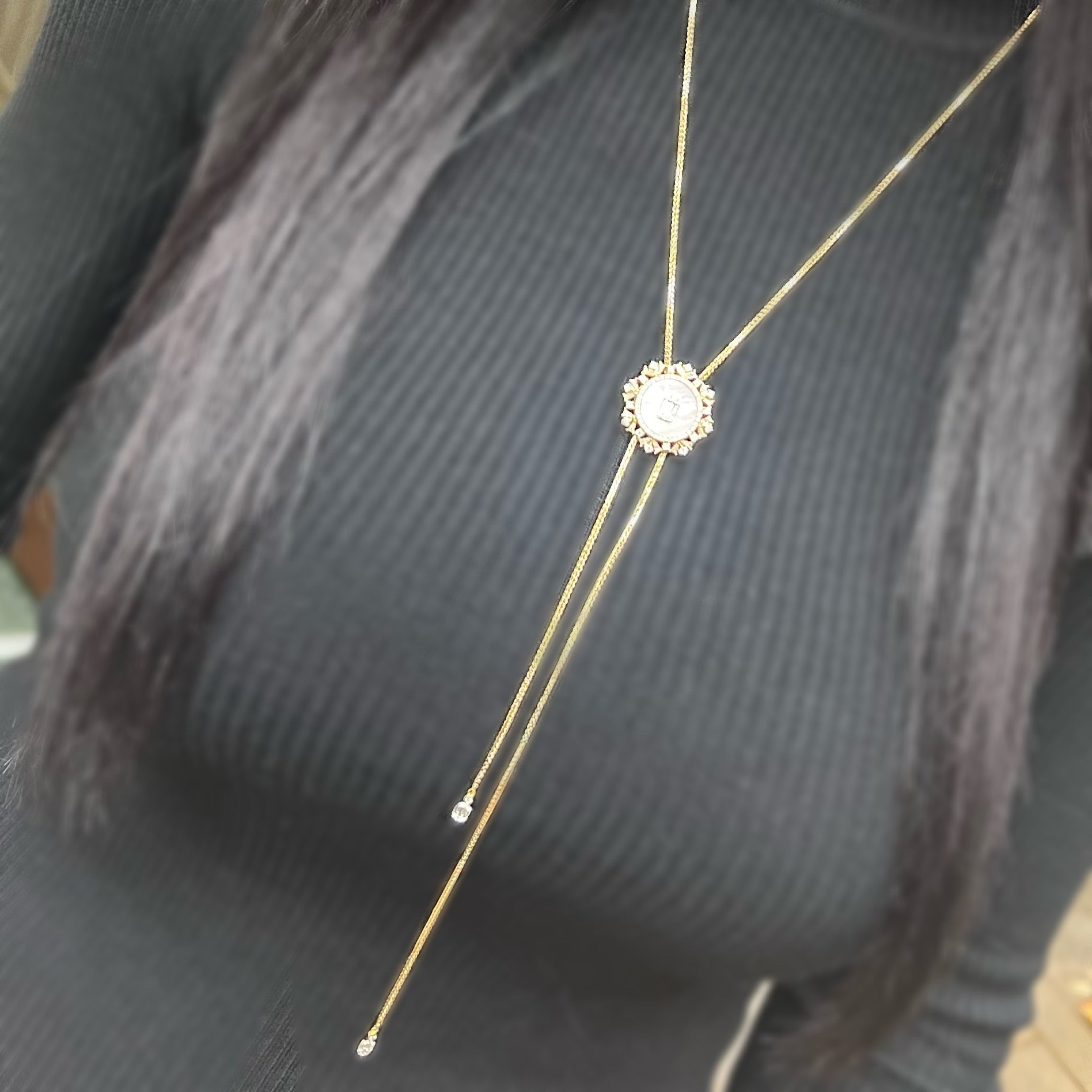 Колие от жълто злато със седеф и диаманти 4.11 карата